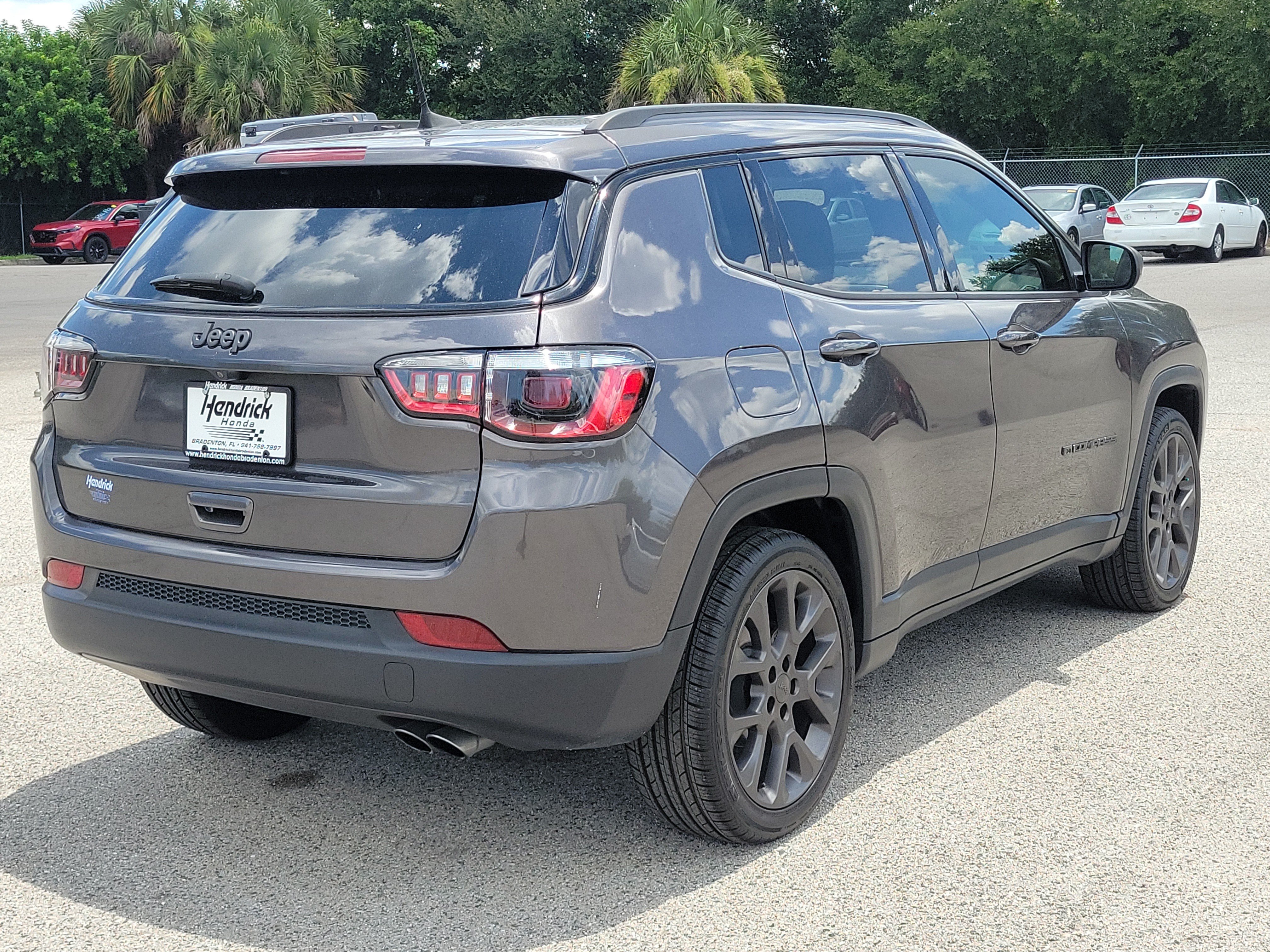 Used 2021 Jeep Compass Latitude FWD image 10
