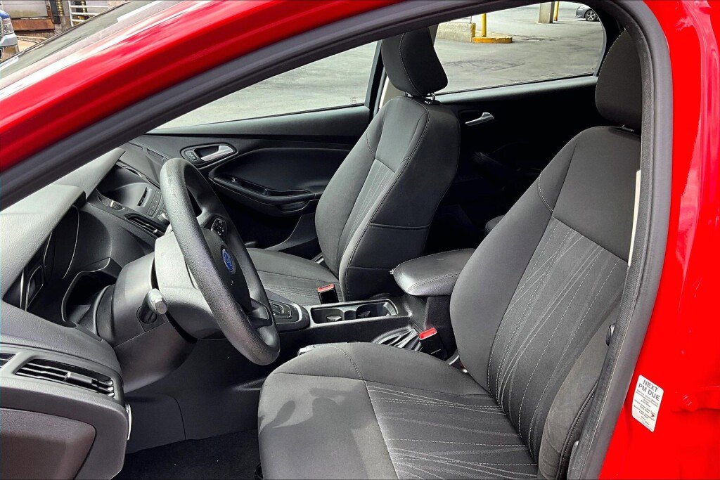 Used 2016 Ford Focus SE FWD image 15