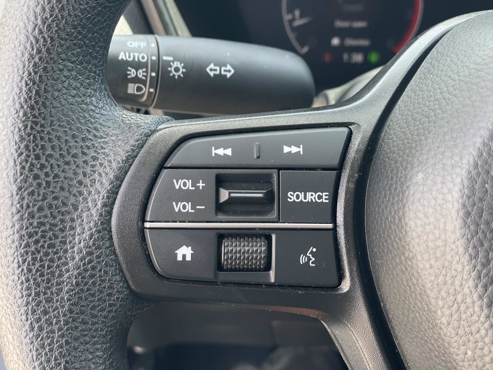 Certified 2025 Honda CR-V EX image 5