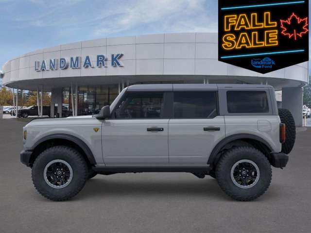 New 2026 Ford Bronco Badlands AWD/4WD image 3