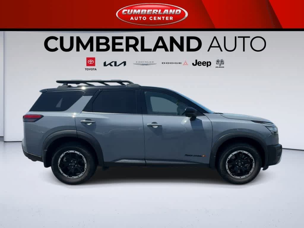 Used 2025 Nissan Pathfinder Rock Creek AWD/4WD image 9
