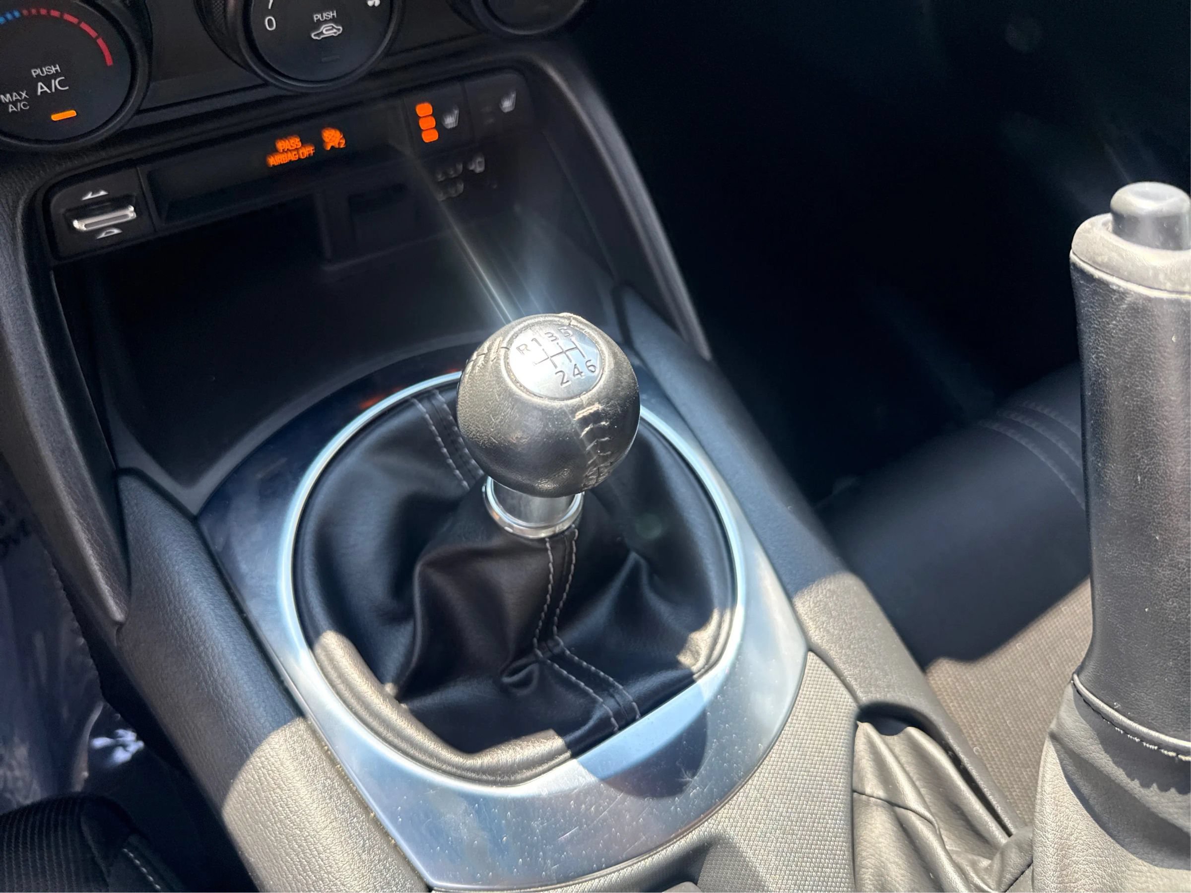 Used 2020 MAZDA MX-5 Miata RF Club RWD image 36