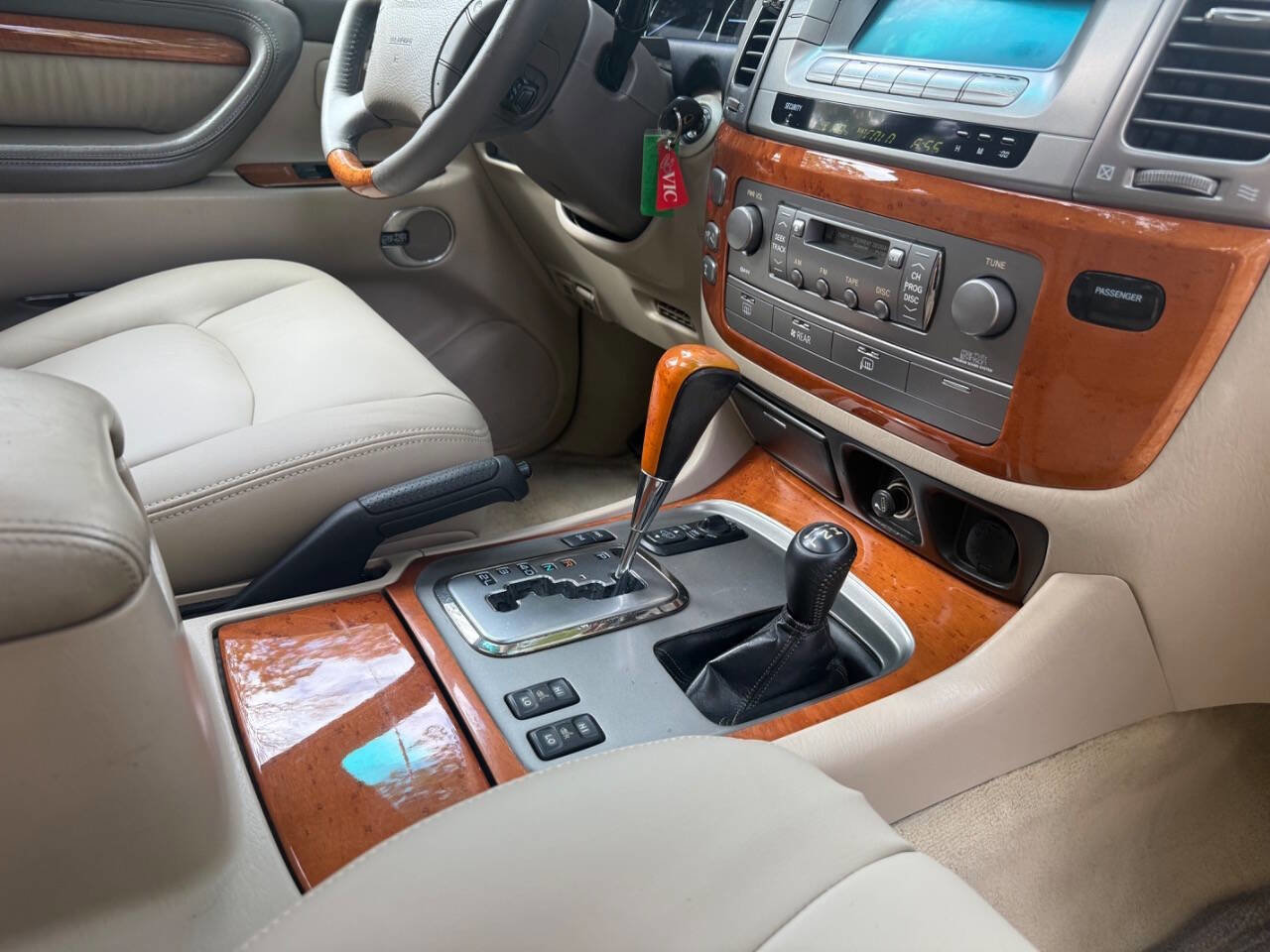 Used 2004 Lexus LX 470 4WD image 47