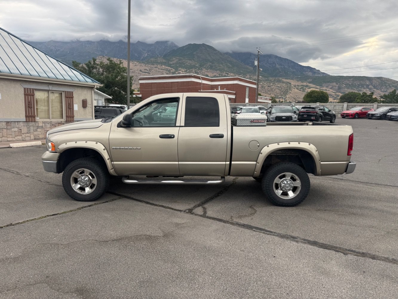 Used 2004 Dodge Ram 2500 Truck 4x4 Quad Cab image 2