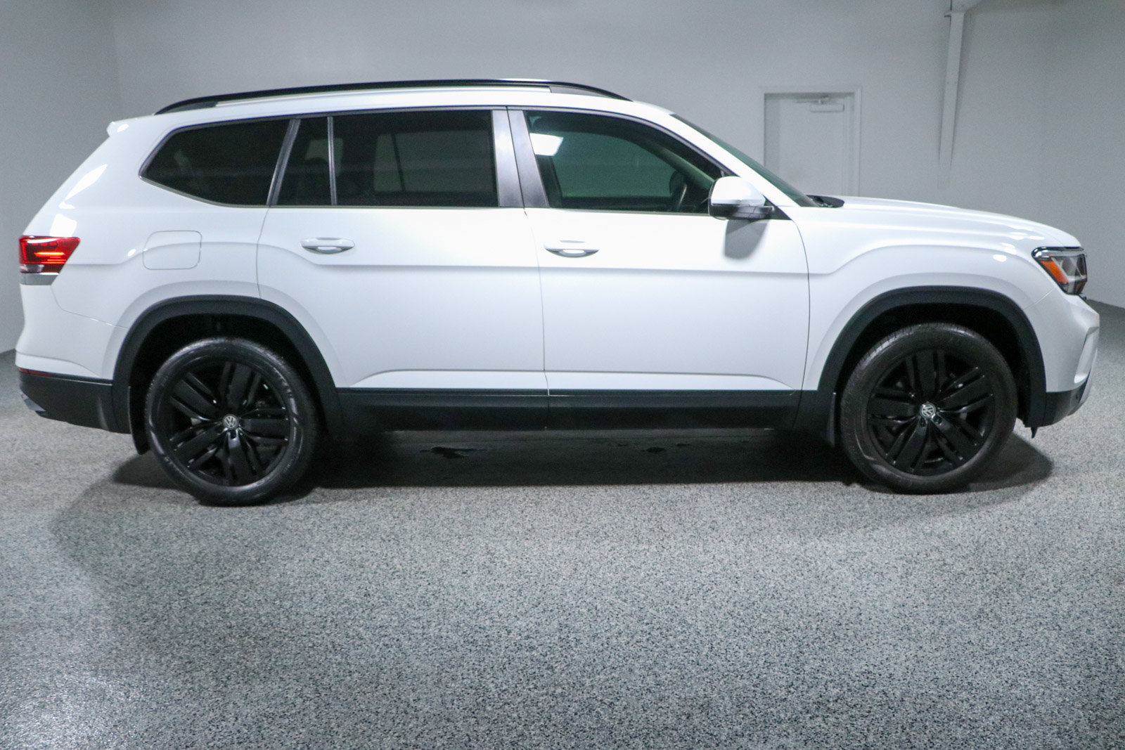 Used 2022 Volkswagen Atlas SE FWD image 6