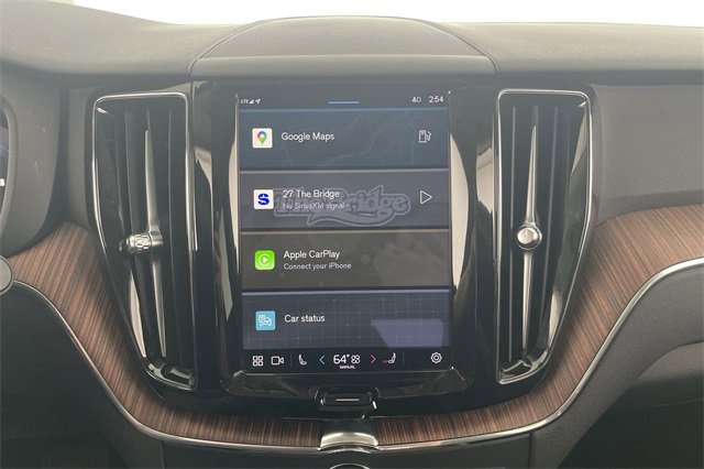 Used 2023 Volvo XC60 B5 Plus image 38