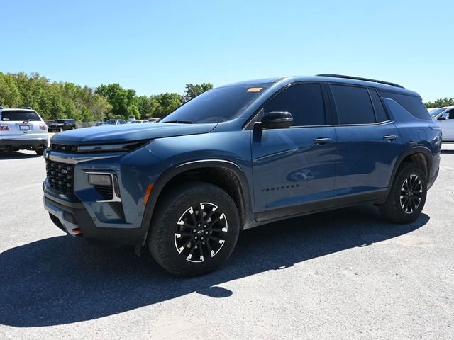 Used 2024 Chevrolet Traverse Z71 w/ Enhanced Driving Package image 6