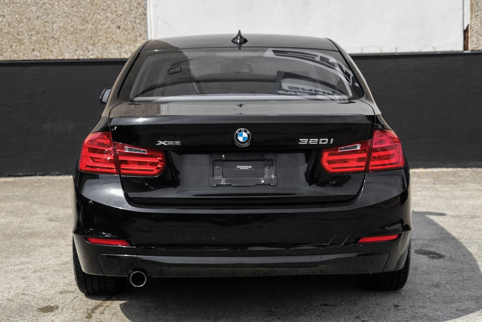 Used 2014 BMW 320i xDrive Sedan AWD/4WD image 8