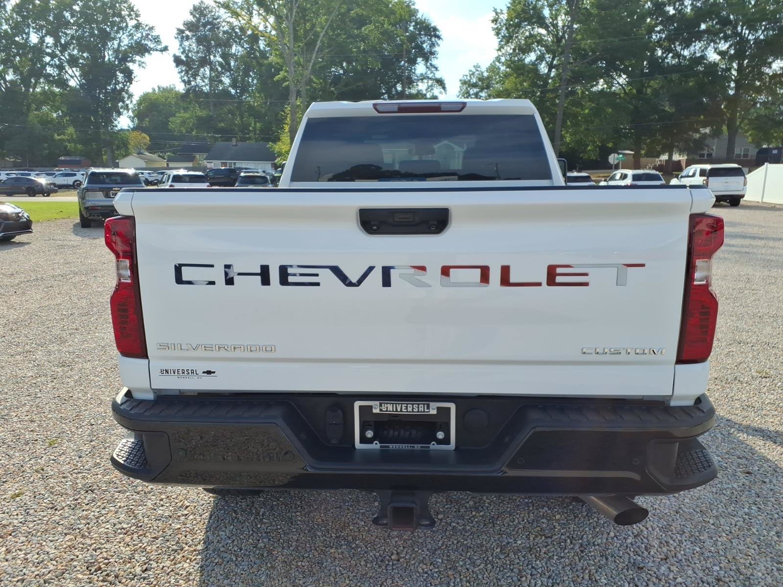 Used 2024 Chevrolet Silverado 2500 Custom w/ Custom Value Package AWD/4WD image 6