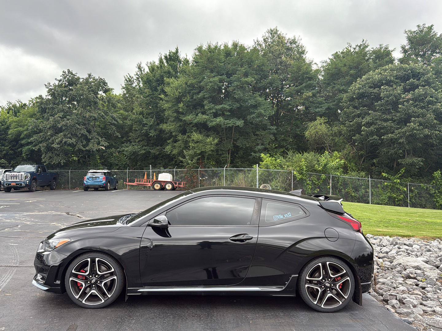 Used 2020 Hyundai Veloster N w/ Performance Package FWD image 2