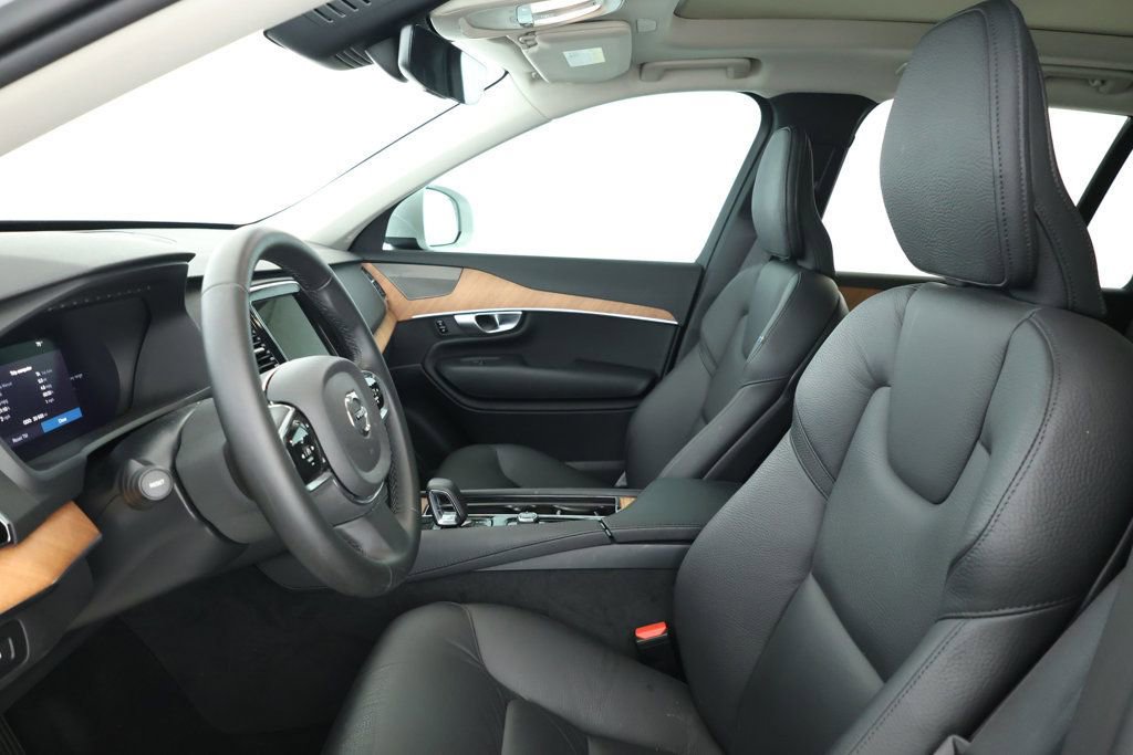 Used 2024 Volvo XC90 T8 Plus w/ Protection Package Premier image 18
