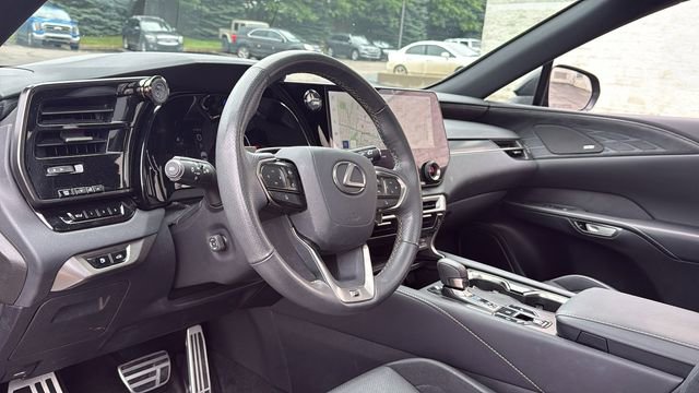 Used 2024 Lexus RX 500h F Sport w/ Convenience Package image 24