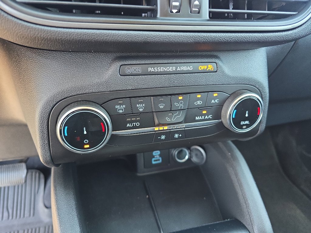 Used 2023 Ford Escape Active image 18
