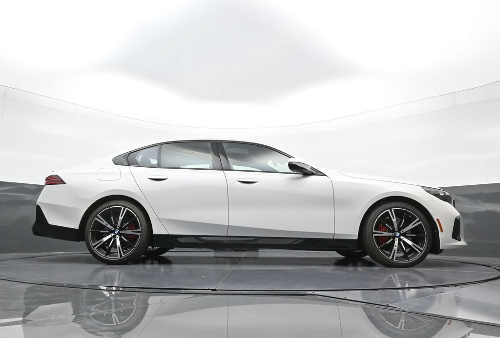 New 2027 BMW 530i xDrive w/ M Sport Package AWD/4WD image 28