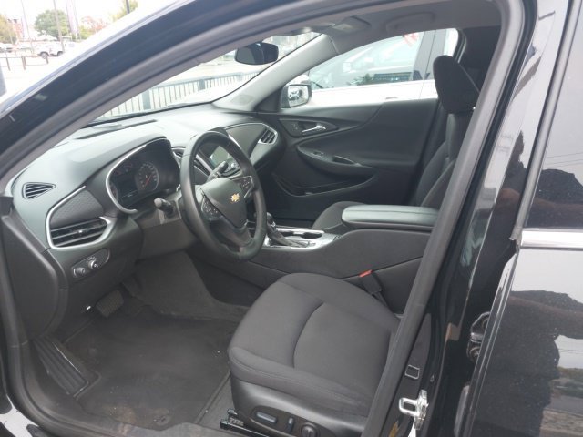 Used 2024 Chevrolet Malibu LT w/ Midnight Edition FWD image 7