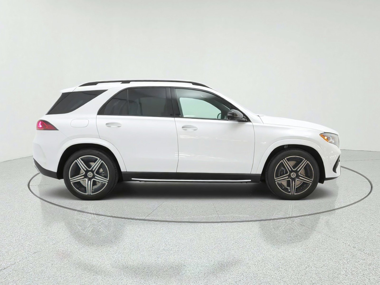 New 2027 Mercedes-Benz GLE 450 4MATIC image 4