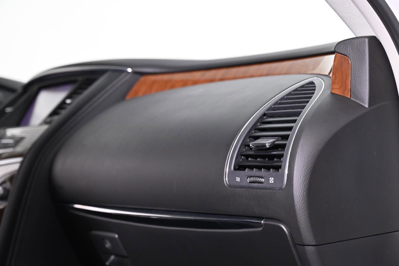 Used 2018 INFINITI QX80 4WD w/ Driver Assistance Package image 27