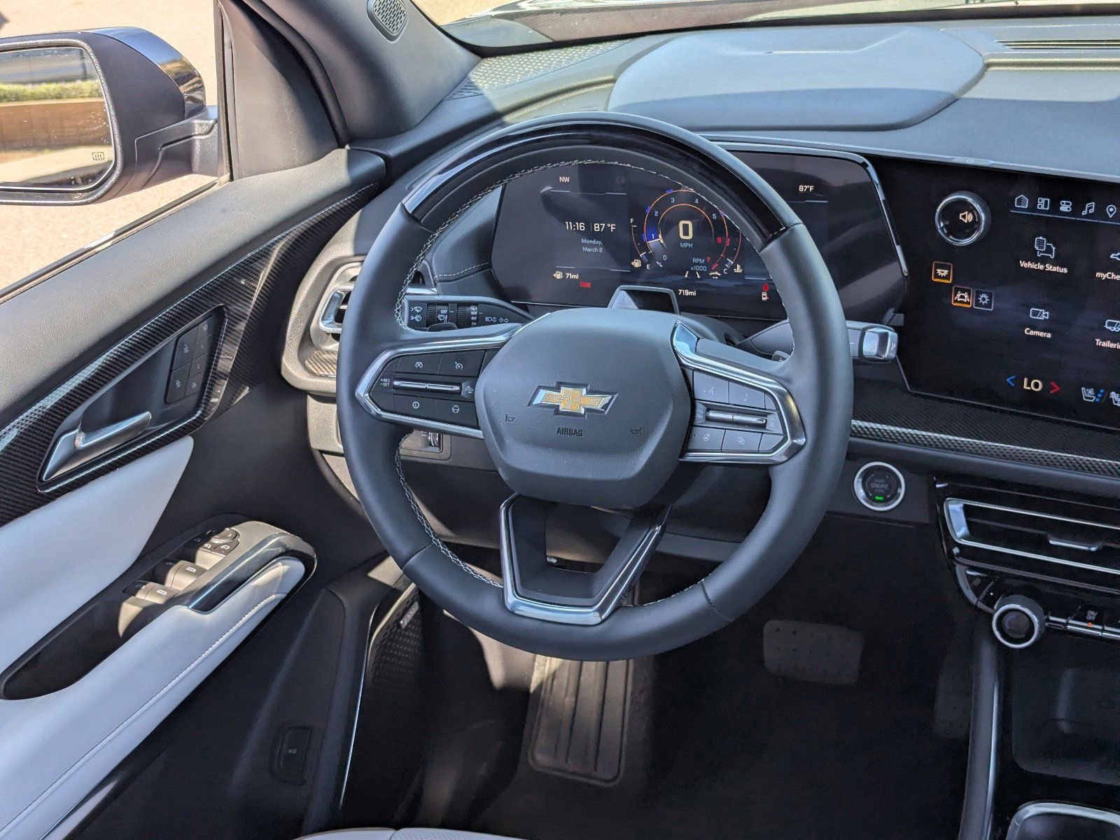 Used 2026 Chevrolet Traverse High Country image 16