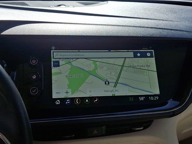 Used 2023 Buick Envision Avenir image 19