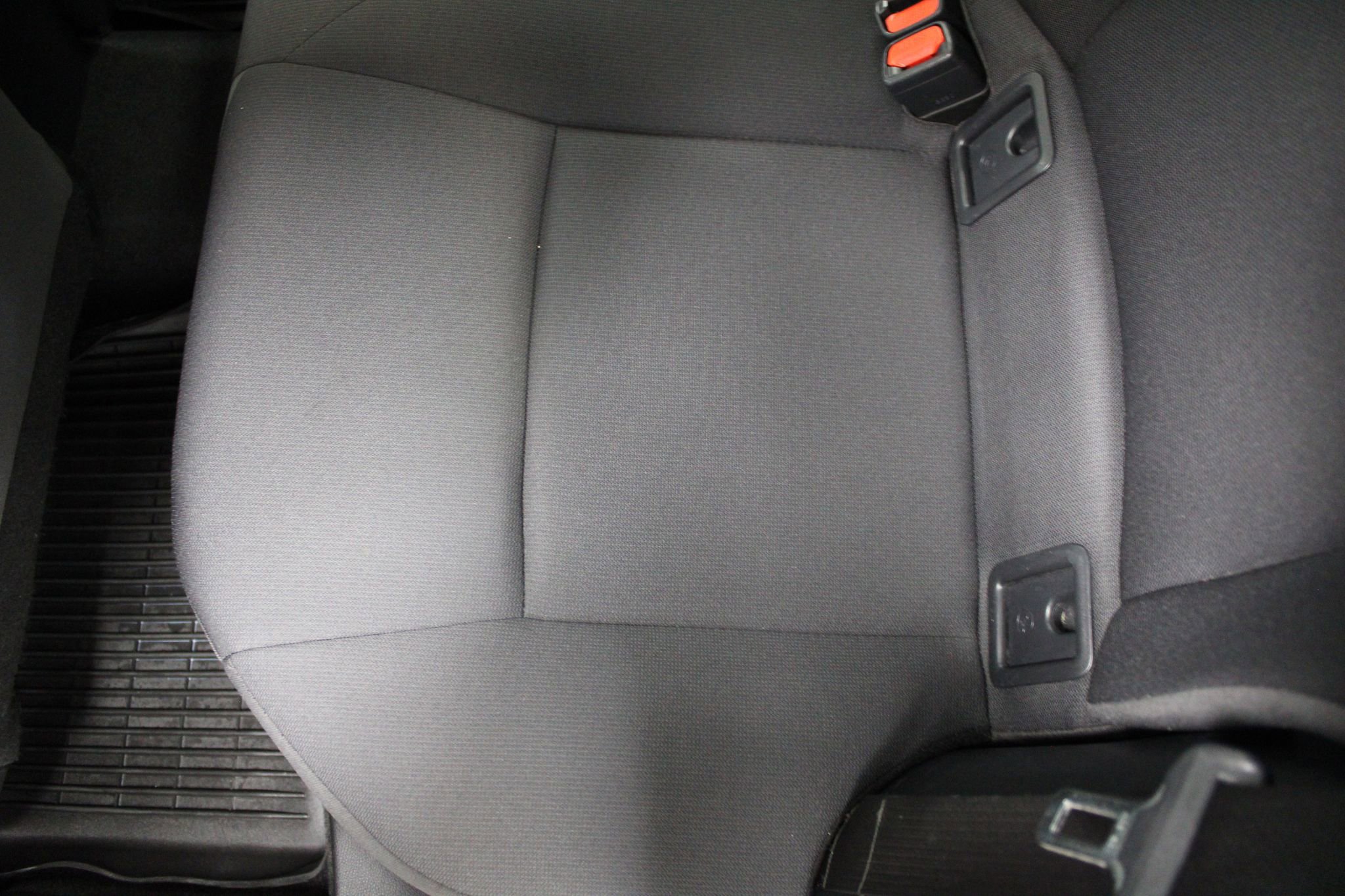 Used 2022 Toyota Corolla LE image 16