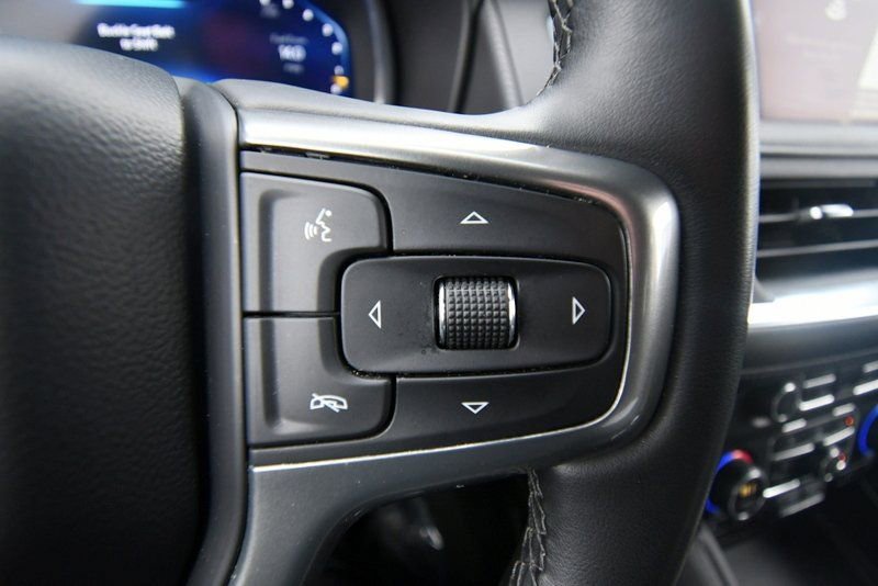 Used 2024 Chevrolet Suburban LT AWD/4WD image 23