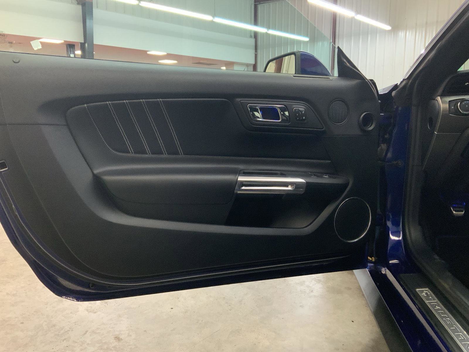 Used 2015 Ford Mustang GT Premium w/ Equipment Group 401A RWD image 15