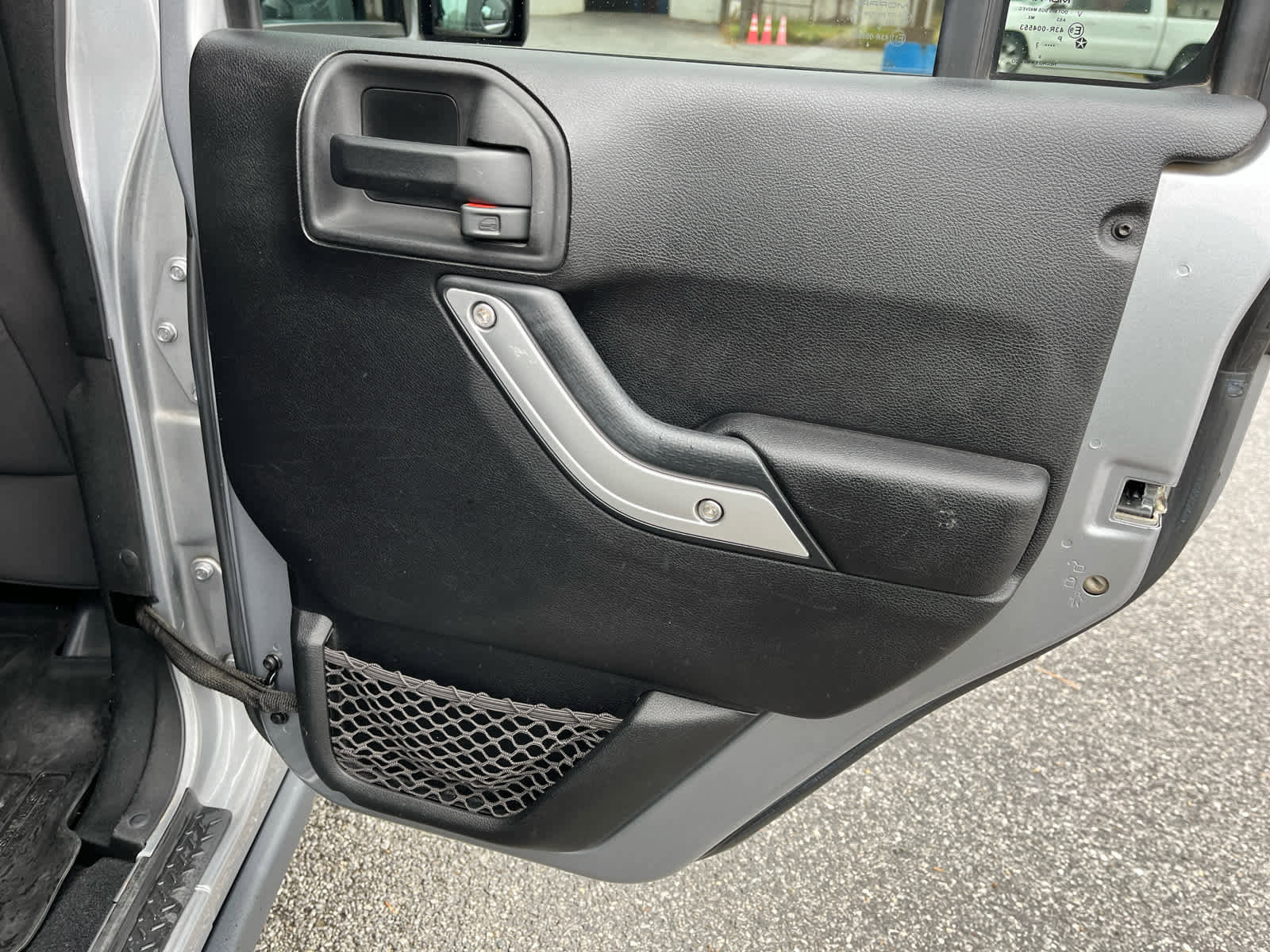 Used 2013 Jeep Wrangler Unlimited Rubicon w/ Connectivity Group image 25