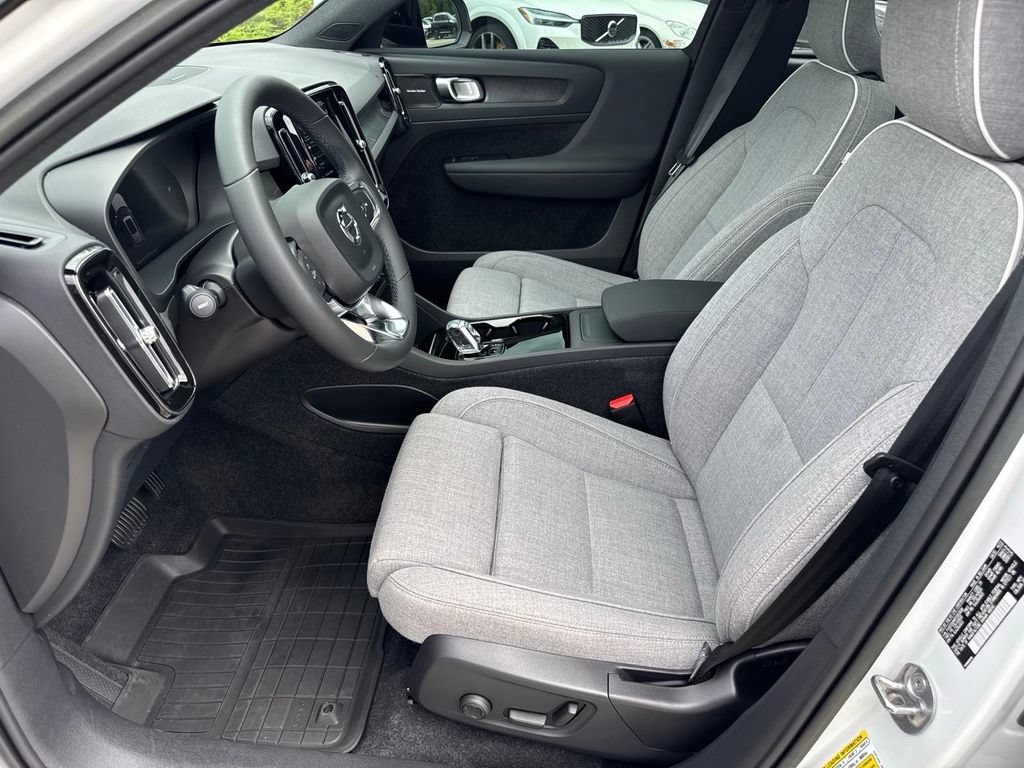 Certified 2023 Volvo XC40 Recharge Ultimate w/ Protection Package Premier AWD/4WD image 8