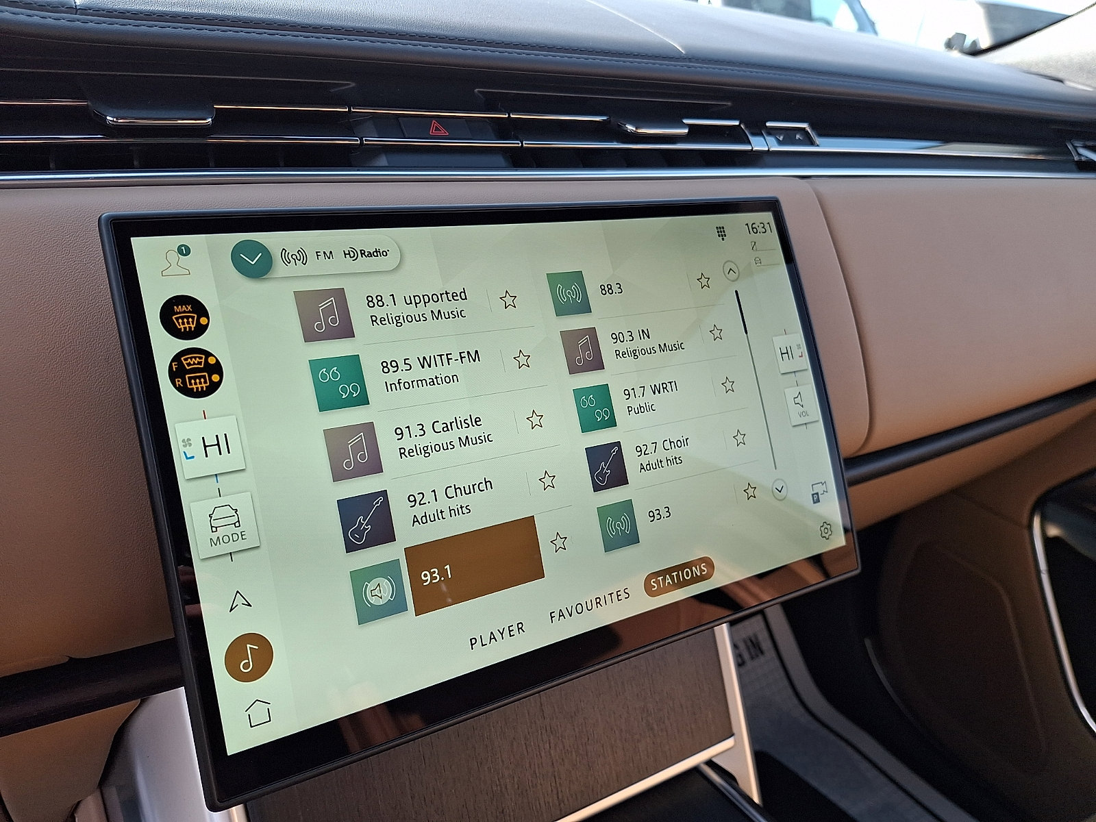 New 2026 Land Rover Range Rover SE image 16