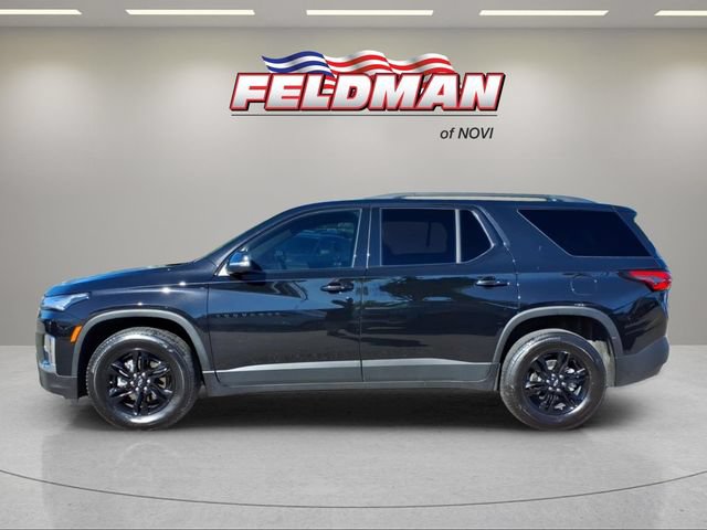 Used 2023 Chevrolet Traverse LT FWD image 2