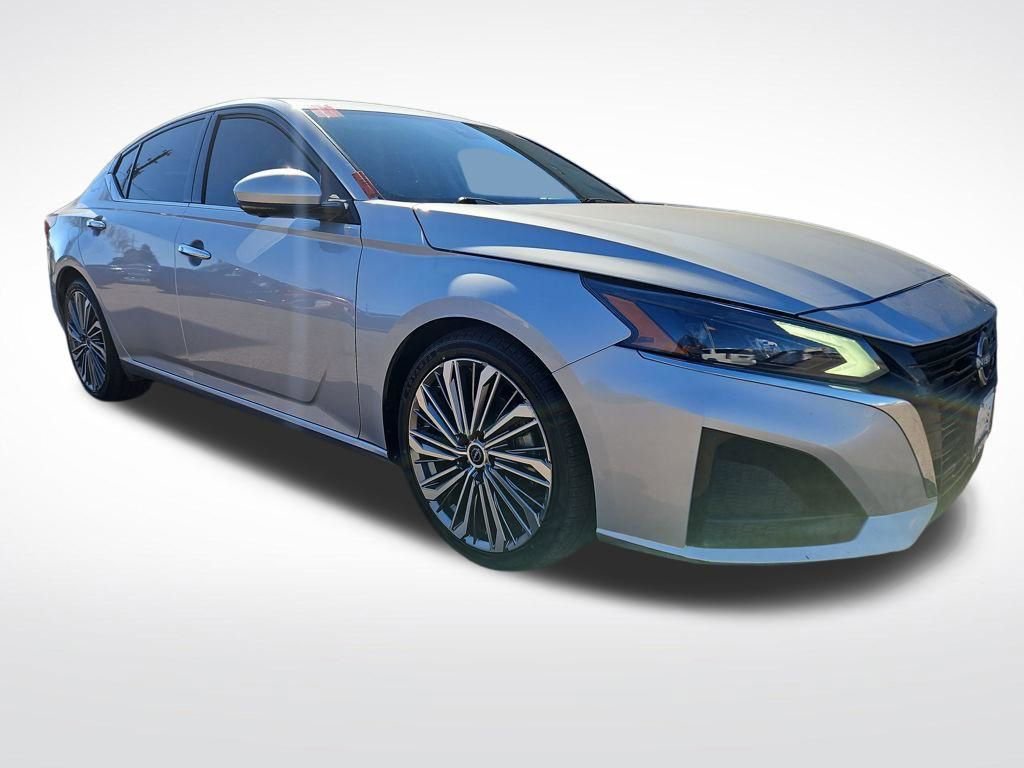 Used 2023 Nissan Altima 2.5 SL FWD image 7