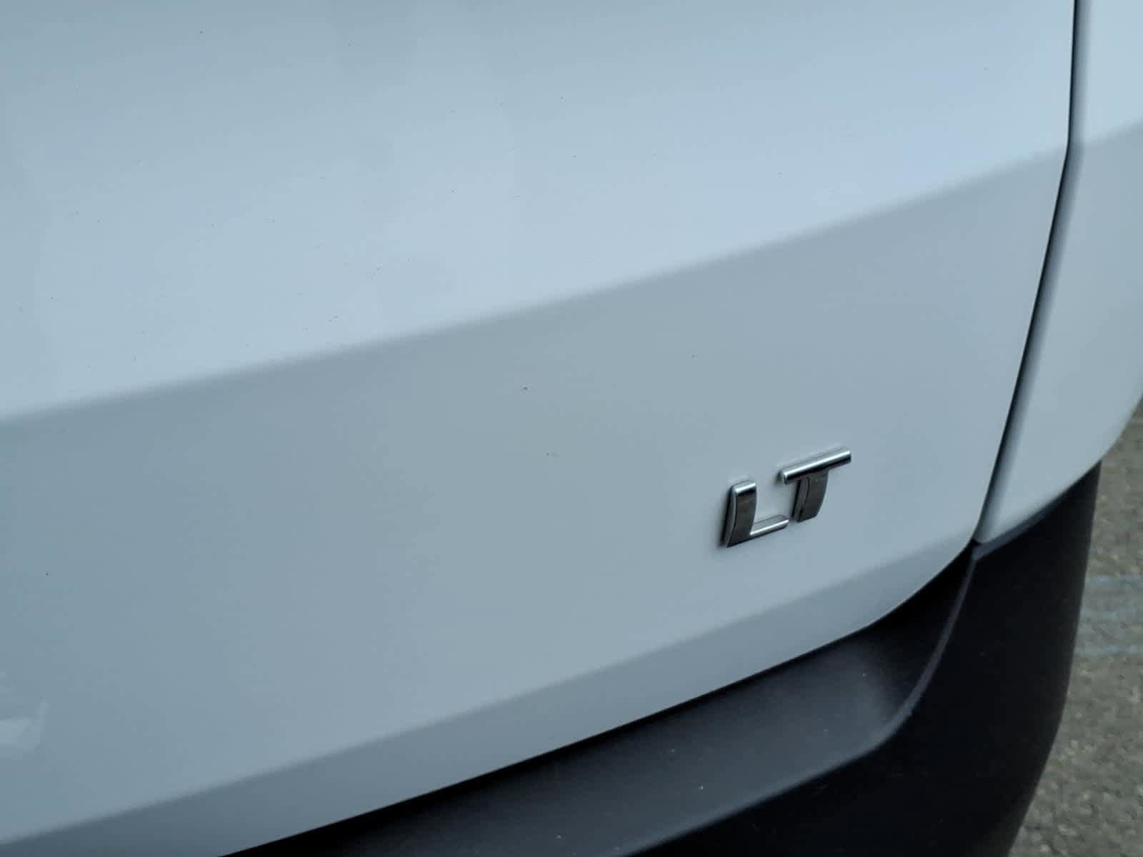 Used 2023 Chevrolet Traverse LT AWD/4WD image 19