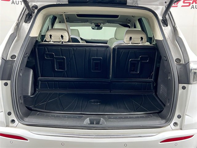 Used 2023 Buick Enclave Avenir w/ Avenir Technology Package image 28