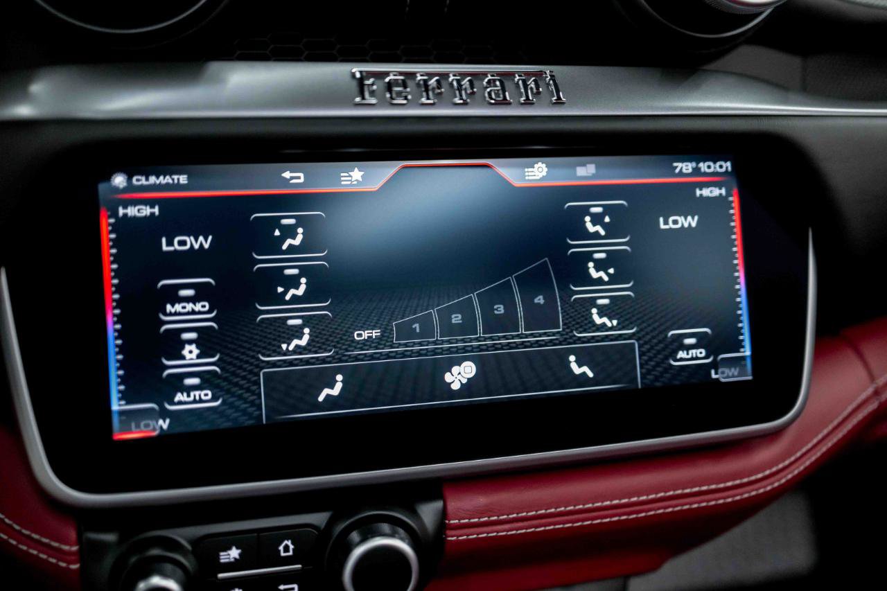 Used 2020 Ferrari Portofino RWD image 71