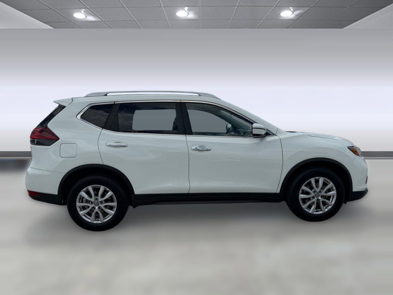Used 2020 Nissan Rogue SV image 8