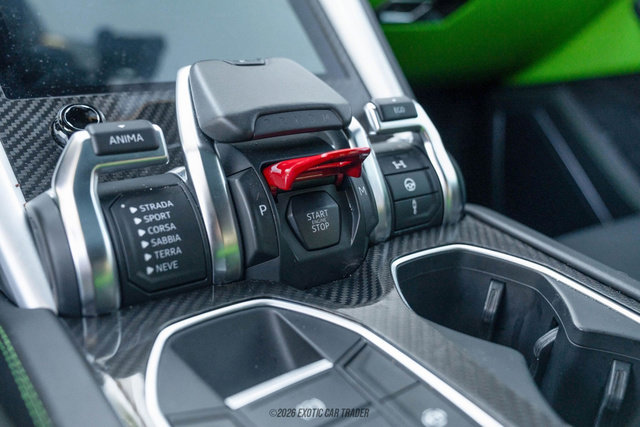 Used 2021 Lamborghini Urus image 30