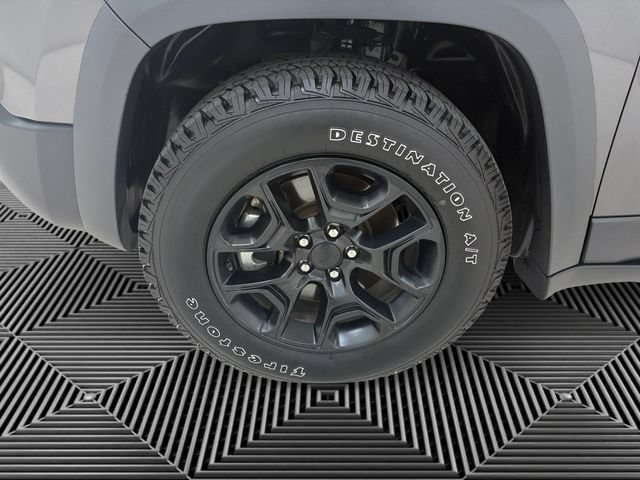 Used 2021 Jeep Cherokee Trailhawk w/ Comfort/Convenience Group AWD/4WD image 9