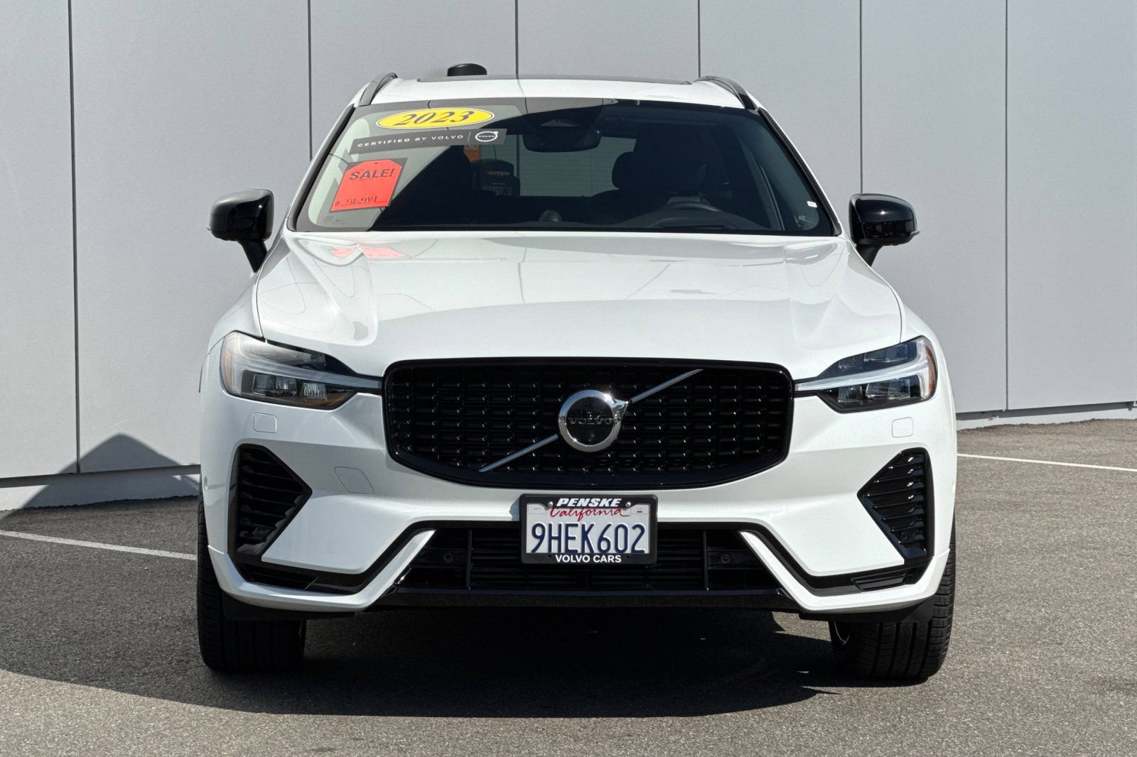 Used 2023 Volvo XC60 T8 Ultimate w/ Protection Package Premier AWD/4WD image 8