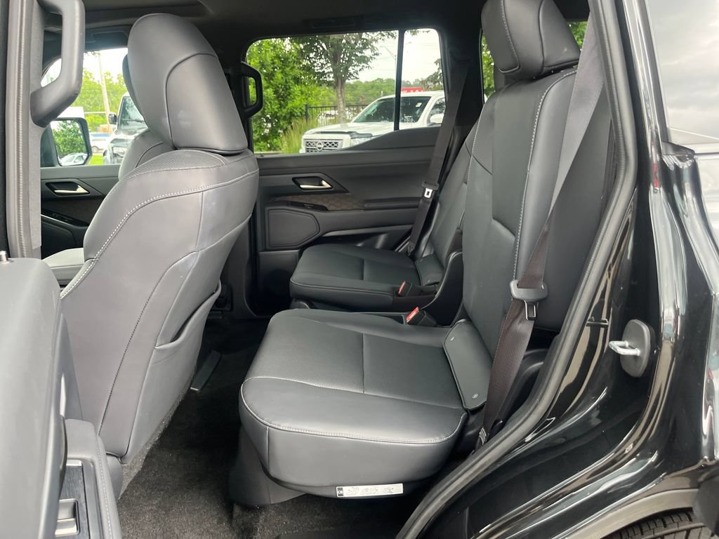 Used 2024 Lexus GX 550 w/ Accessory Package (2T) AWD/4WD image 28