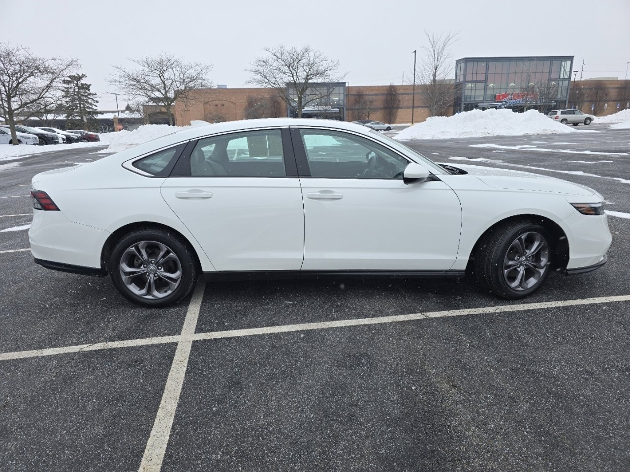 Certified 2024 Honda Accord EX image 19