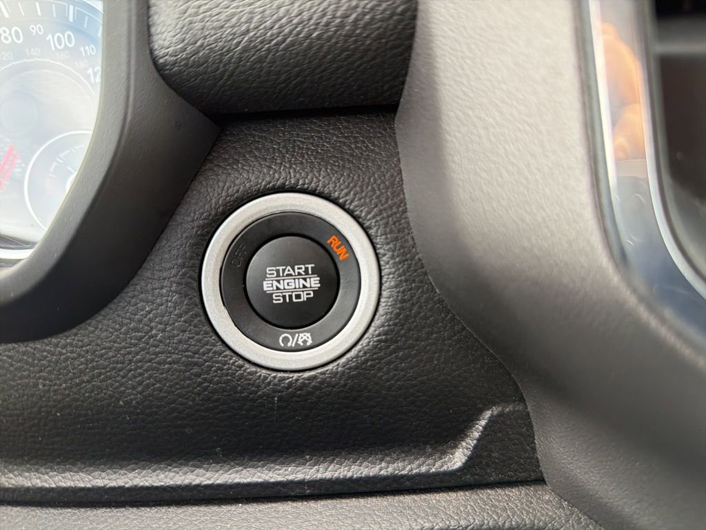 Used 2025 RAM 1500 Laramie image 31