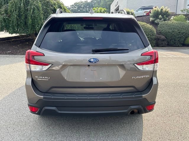 Used 2021 Subaru Forester Premium AWD/4WD image 4