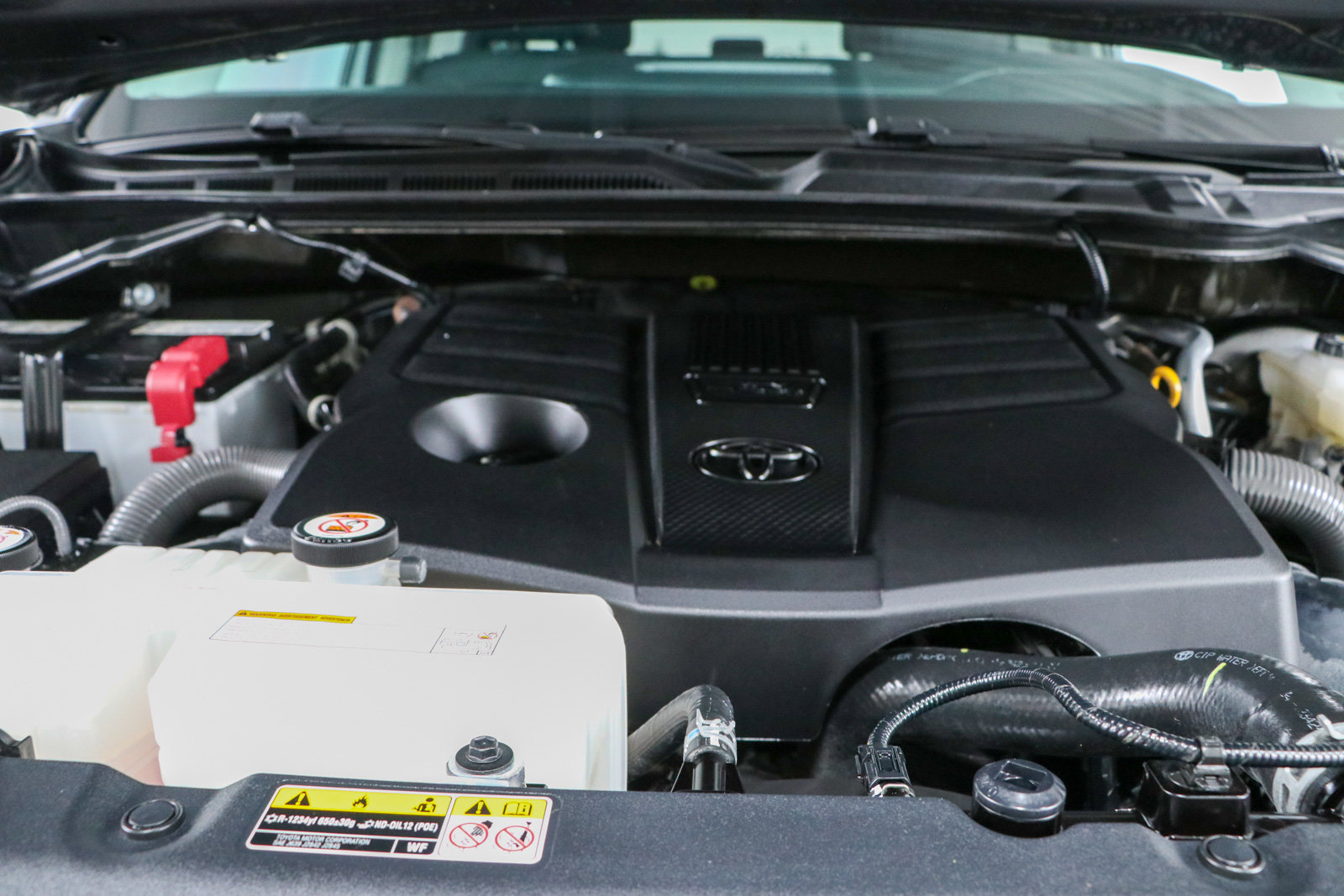 Used 2024 Toyota Tundra SR5 AWD/4WD image 30