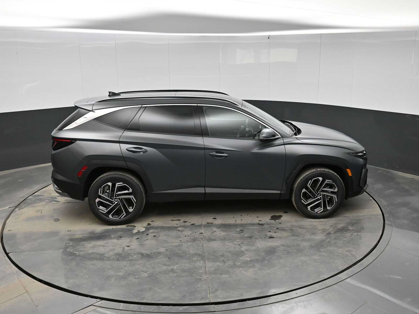 New 2026 Hyundai Tucson Limited AWD/4WD image 30
