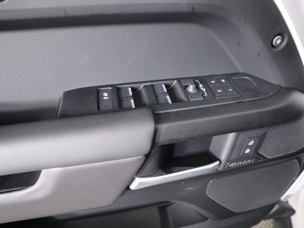 New 2026 Land Rover Defender 130 V8 image 24