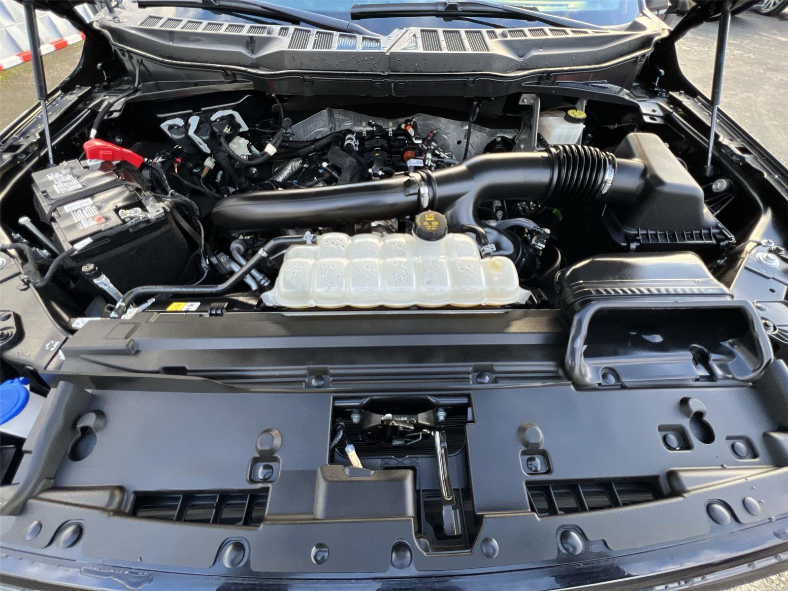 Used 2024 Ford F150 XLT image 29