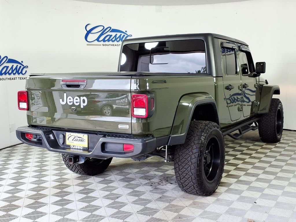 Used 2021 Jeep Gladiator Overland AWD/4WD image 7