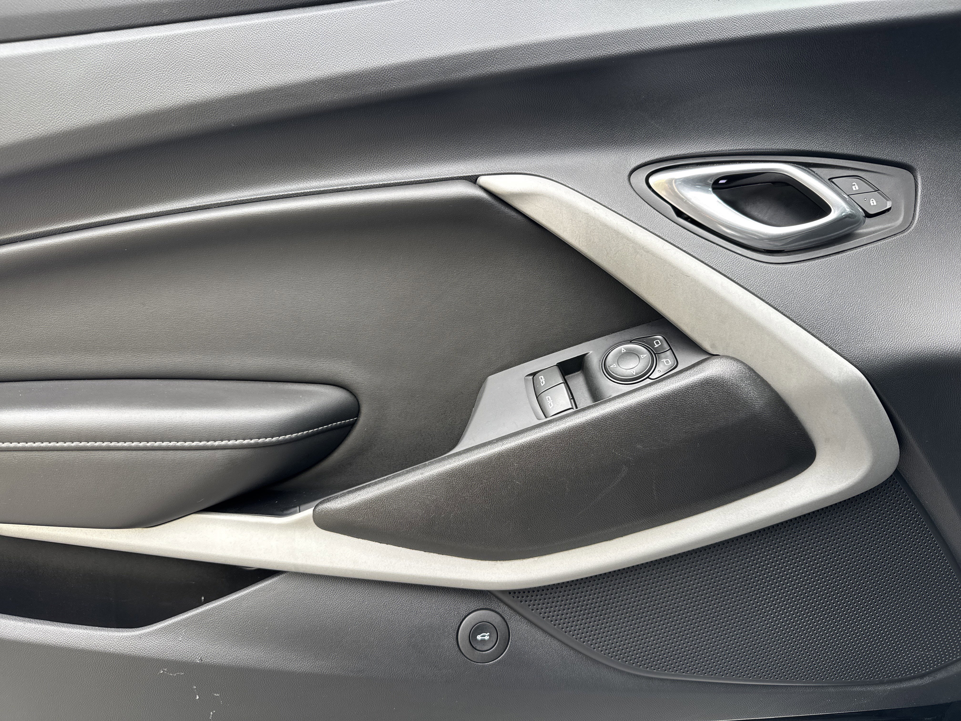 Used 2022 Chevrolet Camaro LT w/ RS Package image 14