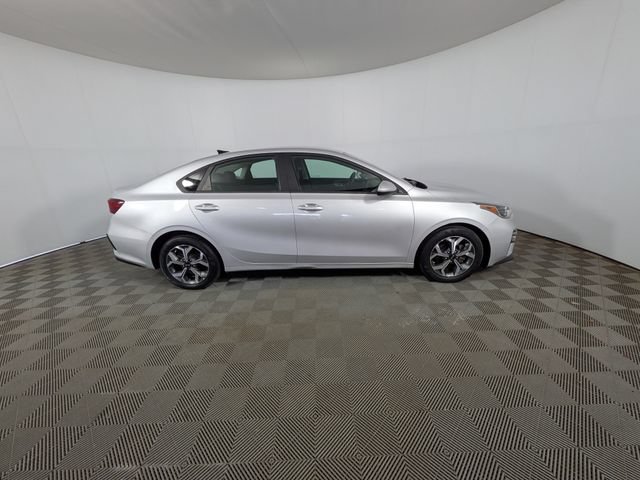 Used 2021 Kia Forte LXS FWD image 3