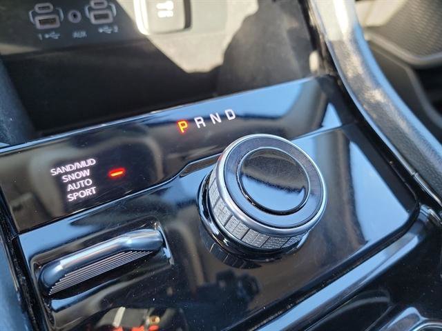 Used 2023 Jeep Grand Cherokee Limited image 20